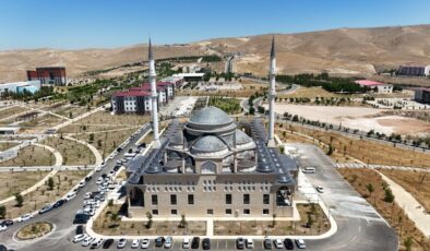 Batman Üniversitesi’nde cami inşaatı çalışmalarında sona gelindi