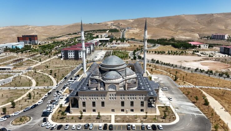 Batman Üniversitesi’nde cami inşaatı çalışmalarında sona gelindi