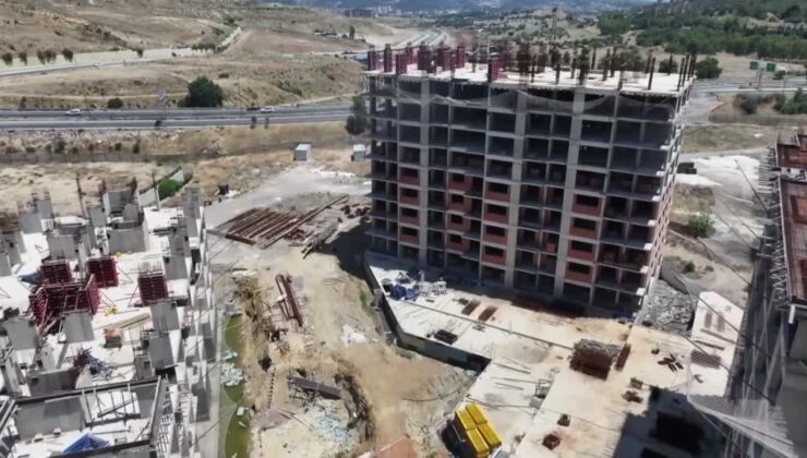 Belediyeden umudunu kesen hak sahipleri konut projesini kendileri tamamlamak istiyor