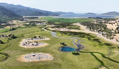 Beyşehir Gölü’nde su seviyesi düştü, doğa yeni yüzünü gösterdi