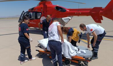 Bir hasta ambulans helikopterle Şanlıurfa’ya sevk edildi