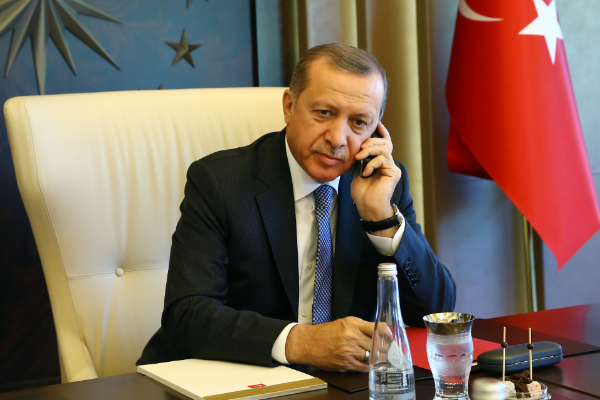 Cumhurbaşkanı Erdoğan, Macron ile Gazze’yi görüştü