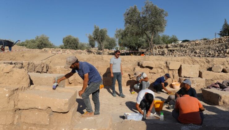 Dara ve Kulp’ta sıcağa meydan okuyan kazı çalışmaları