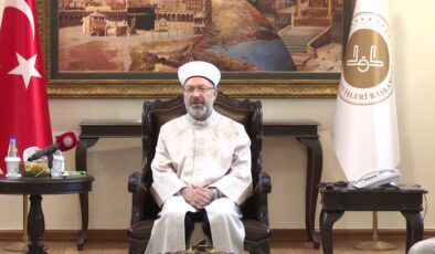 Diyanet İşleri Başkanı Erbaş, Müslüman olan 11 ABD vatandaşıyla görüştü