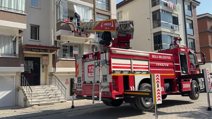 Kendisinden haber alınamayan kişi evinde uyurken bulundu