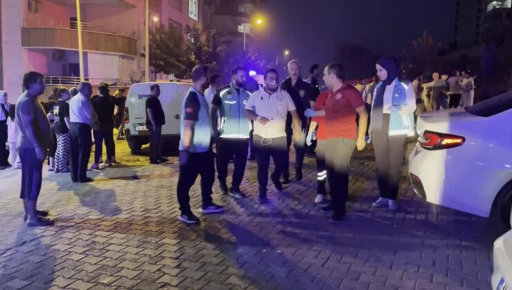 Evde çıkan yangında 3 kişi dumandan etkilendi