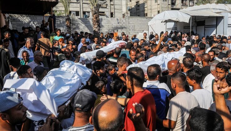 Açlık ve bombardıman arasında Gazze’de toplu ölüm var