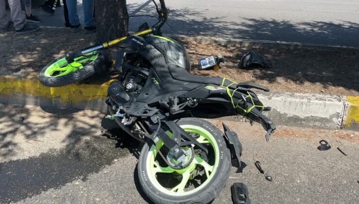 Hafif ticari araçla çarpışan motosikletin sürücüsü öldü