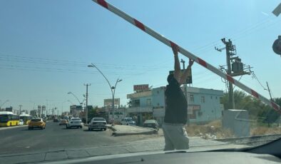 Hemzemin geçitte rampa bozuldu, Diyarbakır trafiği durdu
