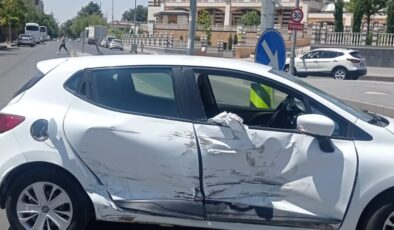 Diyarbakır’da Hasarlı Trafik Kazası