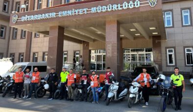 Diyarbakır’da Motokuryelere Güvenli Sürüş Eğitimi