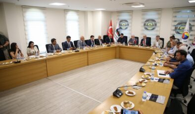 İYİ Parti Genel Başkanı Dervişoğlu, Diyarbakır’da ziyaretlerde bulundu