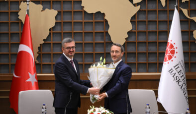 İletişim Başkanlığı’nda bayrak değişimi resmen gerçekleşti