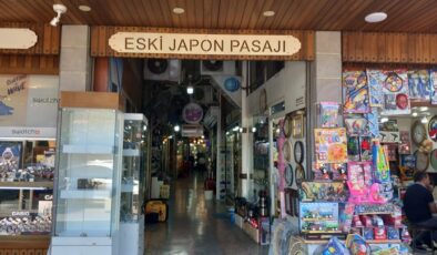 Eski Japon Pasajında Sessizlik Hakimiyet Sürüyor!