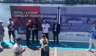 Gençler Türkiye Kupası Kürek Yarışları tamamlandı