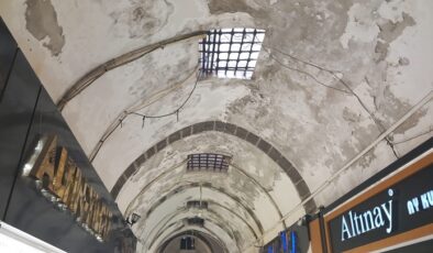 Kuyumcular Çarşısı Mevcut Görüntüsü ile İç Acıtıyor