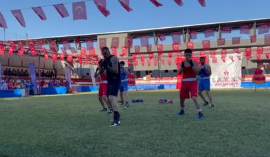 Kahramanmaraş’ta spor okulları düzenlenen törenle açıldı