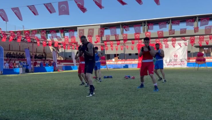 Kahramanmaraş’ta spor okulları düzenlenen törenle açıldı