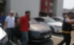 Kendilerini polis olarak tanıtıp dolandırıcılık yapan 2 zanlı tutuklandı