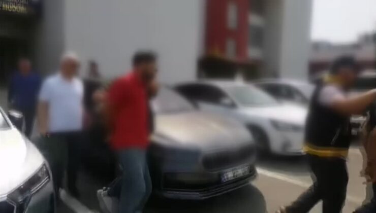 Kendilerini polis olarak tanıtıp dolandırıcılık yapan 2 zanlı tutuklandı