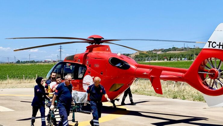 Lice’de elini çim biçme makinesine kaptıran kişi helikopterle kurtarıldı