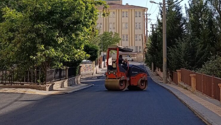 Mardin’de yol yapım ve asfalt çalışmaları sürüyor