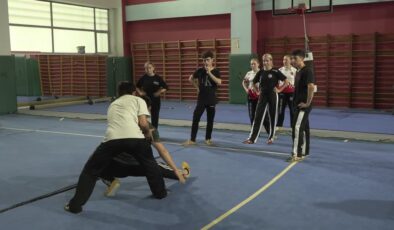 Milli wushucu ikizler, antrenör anneleriyle dünya şampiyonluğu peşinde