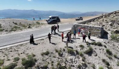 Avrupa’dan ödül alan Nemrut Kalderası ziyaretçi akınına uğradı