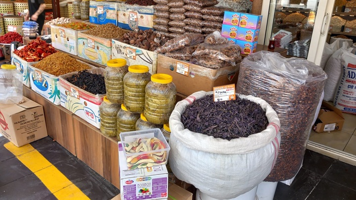 Reyhan Otu Fiyatı ile Cep Yakıyor!