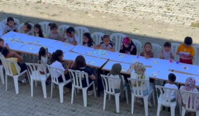 Ressam Melis Doğan, Van’da çocukları sanatla buluşturdu