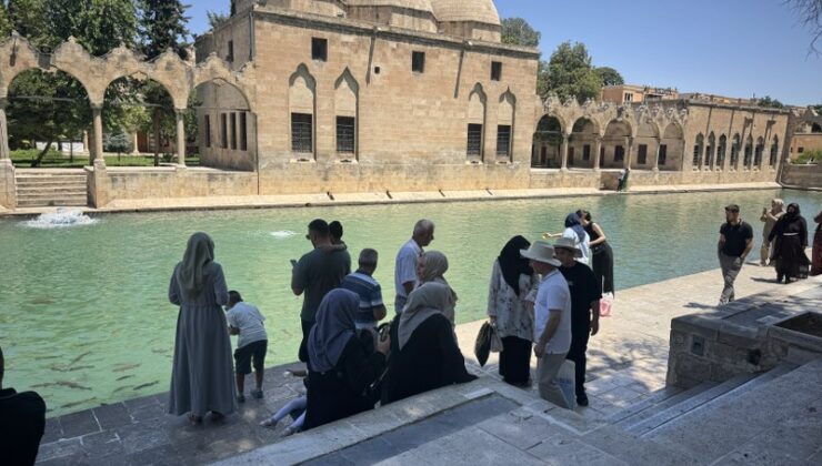 Şanlıurfa’da sıcak hava etkili oluyor