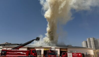 Şehit Serdal Şakir Lisesi’nin atölyesi alevlere teslim oldu