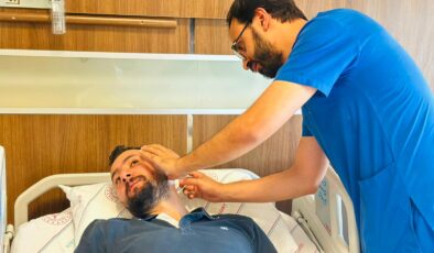 İşitme kaybı yaşayan hasta ameliyatla sağlığına kavuşturuldu