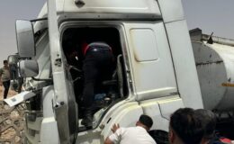 Şoför canını zor kurtardı, tanker yangınla küle döndü