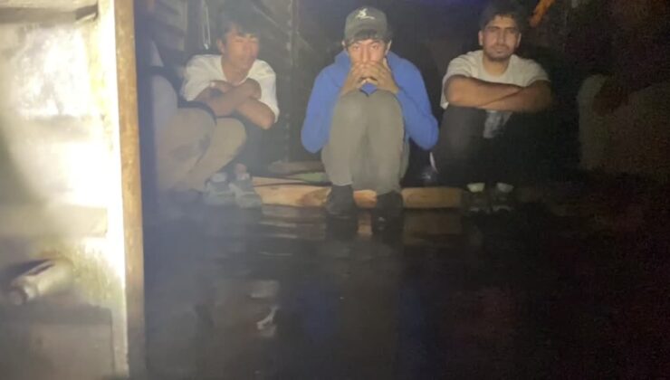 Tırın dorsesinde 22 düzensiz göçmen yakalandı