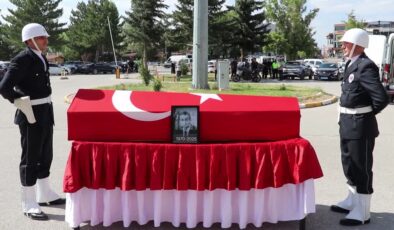 Trafik kazasında yaralanan eski Vali Karaömeroğlu, hastanede hayatını kaybetti