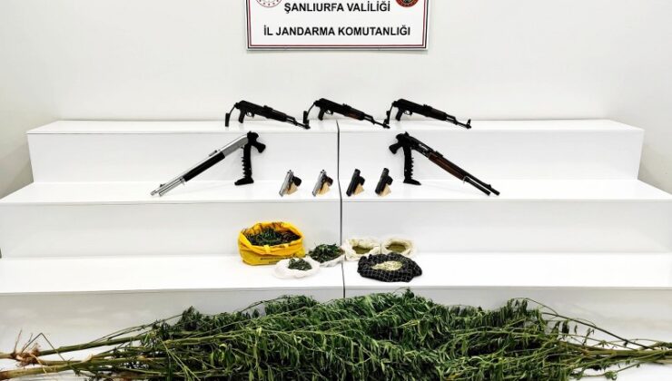 Uyuşturucu ve silah kaçakçılığı operasyonunda yakalanan 2 zanlı tutuklandı