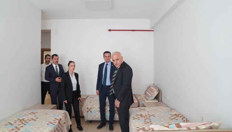 Vali Zorluoğlu’ndan öğrenci yurtlarına inceleme ziyareti