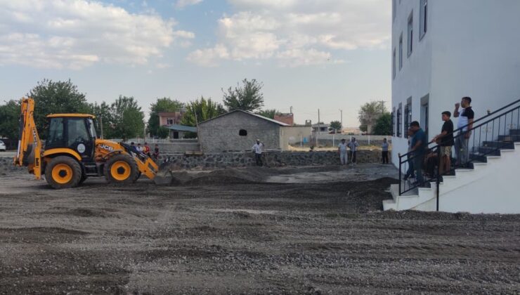 Kayapınar Belediyesi’nden camilere yol hizmeti