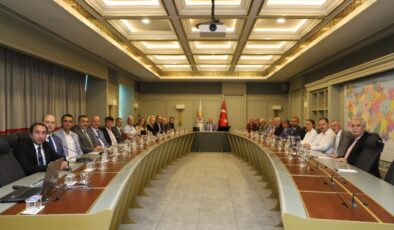 Emel Uslu Atik: Vicdanlı çözümler üretecek kişilerle yol almalıyız
