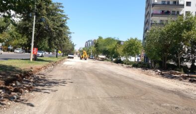 Büyükşehir Konforlu Yollar İçin Çalışıyor