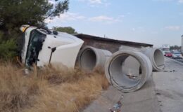 Yolcu otobüsünün tıra çarpması sonucu 9 kişi yaralandı