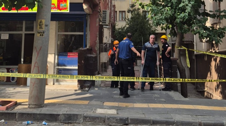 Diyarbakır’da bir binanın kolonu patladı bina boşaltıldı