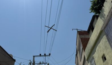 Diyarbakır’da Elektrik Tellerine Tahta Aparatlı Önlem
