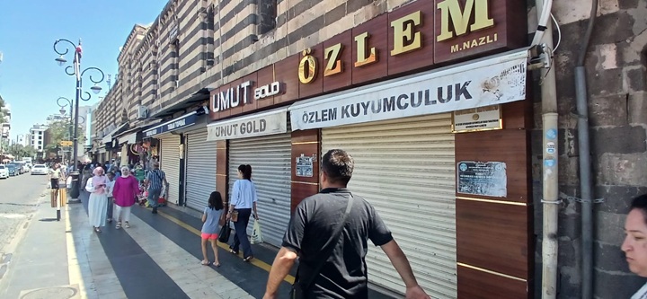Diyarbakır’da 5 Temmuz  nedeniyle kuyumcular kapalı