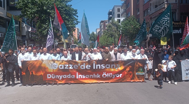 Peygamber Sevdalıları: “Soytarıdan sanatçı olmaz”