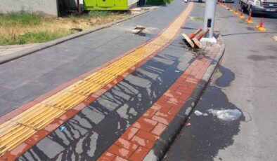 Yüzlerce Litre Su Boşa Aktı
