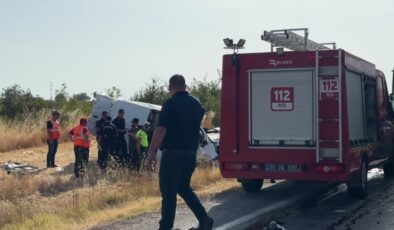 Tır ile panelvanın çarpıştığı kazada 1 kişi öldü, 1 kişi yaralandı