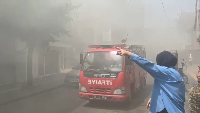 Fatih Caddesi’ndeki Yangına Hızlı Müdahale: Can Kaybı Yaşanmadı