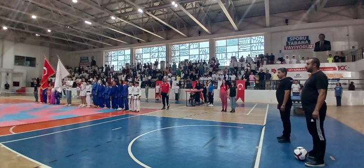 Yaz Spor Okulları Açılış Töreni Coşkulu Katılımla Gerçekleşti